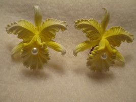 Yellow Orchid Celluloid Earrings - £26.94 GBP