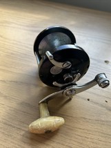 VINTAGE OCEAN CITY 981 SALTWATER CASTING REEL - $404.66 MXN