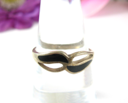 Vintage STERLING SILVER RING Black Enamel &amp; Open Sections 925 Size 7.75 - £13.42 GBP