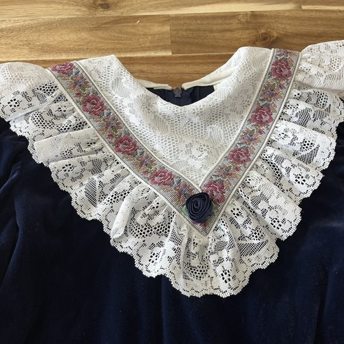 Vintage Pretty As A Picture Blue Velvet Lace Little Girl’s Dress Size 6 Item image 3