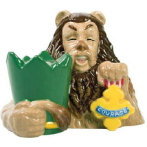The Wizard of Oz Lion and Courage Badge Ceramic Salt &amp; Pepper Shakers Se... - £16.64 GBP