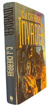 Invader (Foreigner 2) Cherryh, C. J. Hardcover With Dust Jacket - £9.11 GBP