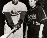 CONNIE MORGAN JACKIE ROBINSON 8X10 PHOTO INDIANAPOLIS CLOWNS B DODGERS B... - £3.93 GBP