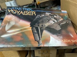STAR TREK - Voyager KAZON Ship Model Kit - $34.60
