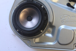 2009-14 HYUNDAI GENESIS SEDAN FRONT RIGHT DOOR INNER PLATE PANEL MOTOR image 6