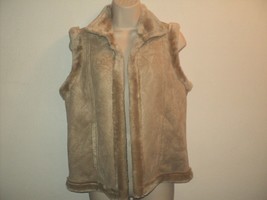 Valerie Stevens Size Small Vest Faux Suede &amp; Faux Fur Embossed Paisley Design - £14.95 GBP