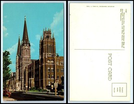 WISCONSIN Postcard-Milwaukee, Marquette University Science Bldg, Gesu Church S16 - £2.99 GBP