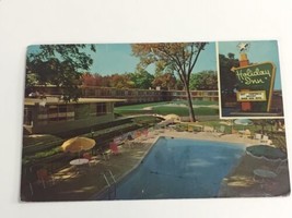 Vintage Holiday Inn~South Bend IN~Outdoor Pool~Lawn Chairs~Free T.V. PC-1 - £2.54 GBP