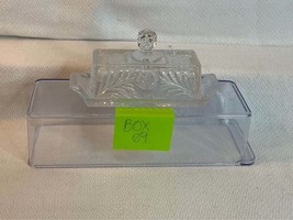 Vintage Glass Covered Butter , 1960&#39;s, Vintage Rectangle Glass Butter Di... - $462.20 MXN