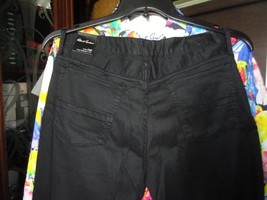 Robert GrahamVuillard Black Perfect Fit Jeans Size  32 &quot; Waist x 33&quot; L NWTS - $198.00