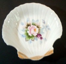 Vintage Porcelain SHELL TRINKET DISH Floral Gold Trim Handpainted Made i... - $3.95
