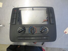 Manual Climate Control Assembly  For 04-07 Ford Freestar  3.9 3F231704608AK - $1,906.87 MXN