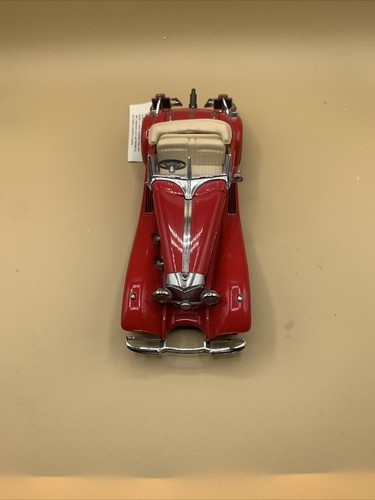 A Franklin Mint 1/24 Scale Precision The 1936 Mercedes  500 K Roadster Missing Item image 13
