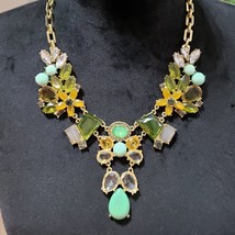 Women Fashion Glass Jeweled Green Yellow Rhinestones  Necklace w/ Lobster Clasp - £26.11 GBP