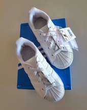 adidas Originals Unisex-Child Superstar Legacy Sneaker Elastic, White -9 Toddler - $41.57