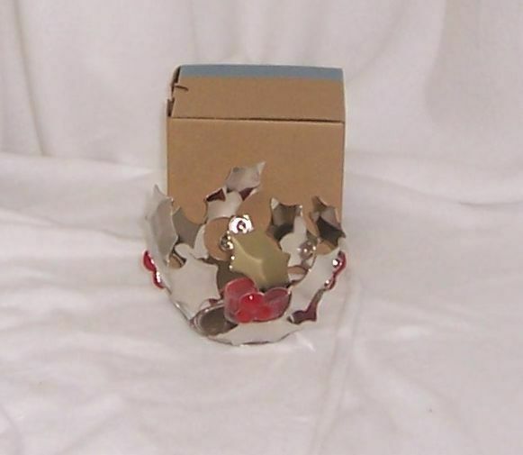 PartyLite Modern Holly Tealight Holder Silver Metal with Red Berries P91363 - $5.89