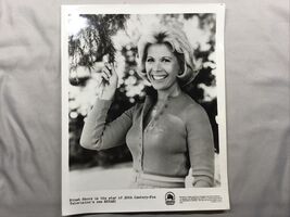 "DINAH SHORE" DINAH! SHOW - 8X10  CBS PRESS PHOTO - $19.77