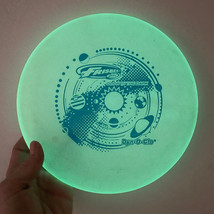 Frisbee Disc Glow In The Dark Dyn-O-Glo Disc EUC - £19.02 GBP
