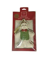 NEW Lenox Gingerbread Cookie Press Mold Ornament Green Vest Red Bow Tie 6&quot; - €14,41 EUR