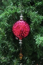 GLASS VICTORIAN STYLE CHRISTMAS ORNAMENT w/FACETED FAUX ACRYLIC PENDALOGUE - $12.88