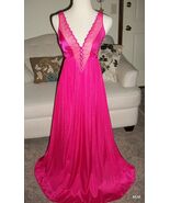 Vintage OLGA UNIQUE Rapture Rose Scalloped Organza Neckline &amp; Wide Skirt - $125.00