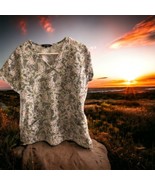 Cassandra O Women&#39;s Size M Wrap V-Neck Short Sleeve Scrub Top Cats Lovers - $16.24 CAD