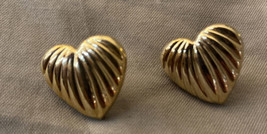 Gold Color Pierced Heart Stud Earrings .75” - £2.52 GBP