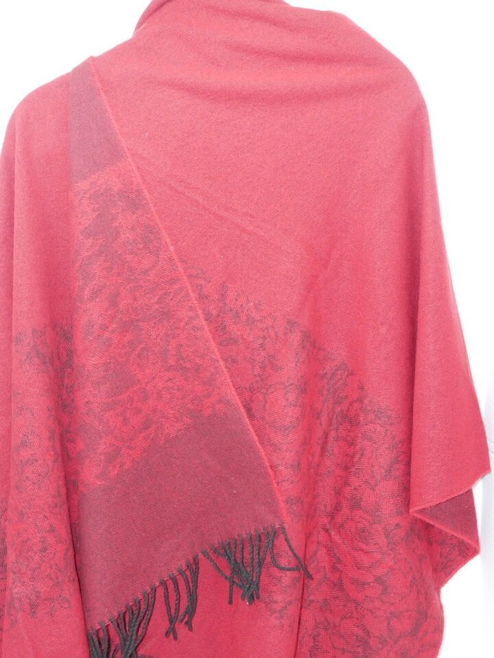 Primary image for NWT Amanda Smith Blanket Shawl Scarf Italy Red Floral 70" x 30" & 3" Fringe
