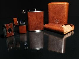 Brizard and Co Antique Saddle Leather Traveler with cutter and lighter image 2