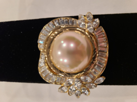 Vintage Yellow Gold Tone Brooch Pin Large Faux Pearl Clear Faceted Rhine... - £58.57 GBP