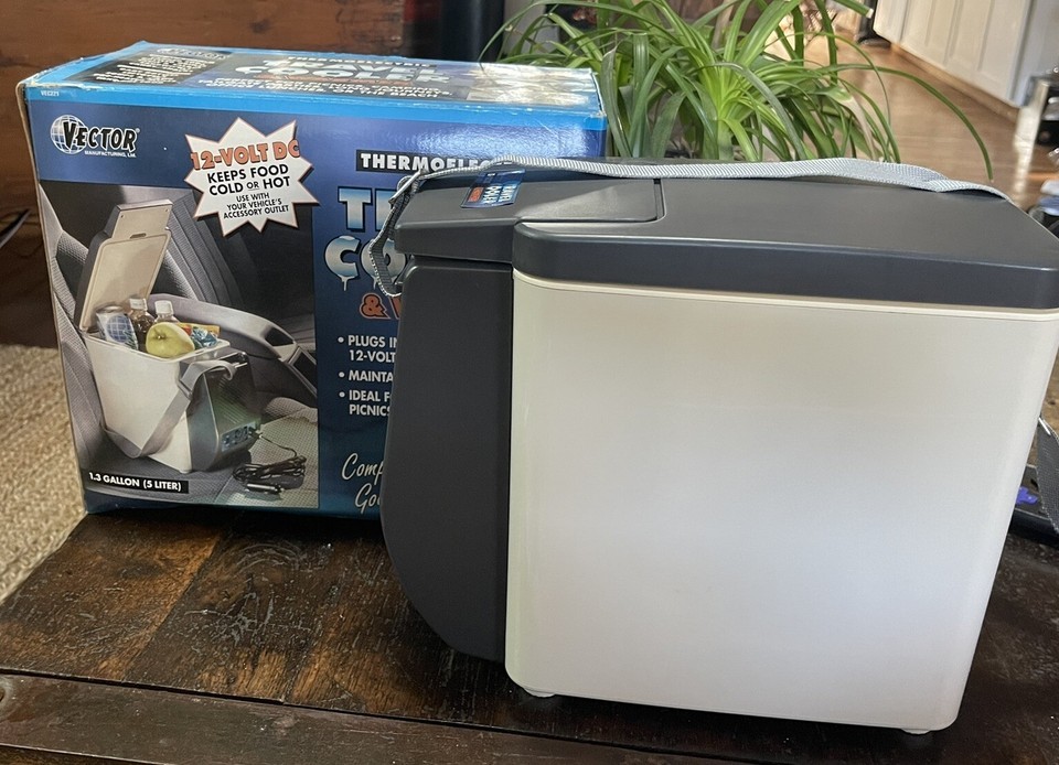 EUC Vector VEC221 Travel Cooler &amp; Warmer 1.3 Gal 12 Volt For Car RV - $26.52