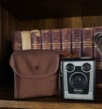 Vintage Kodak Brownie Six-20 Camera Model C with Original Case - $44.09