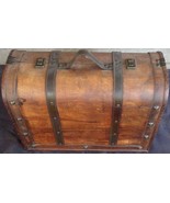 Beautiful Solid Wood Decorative Case – Leather Straps – Brass Hinges – G... - $1,093.40 MXN