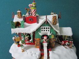 Compatible with Winter Wonderland Santas Workshop by Compatible with Danbury Mi - £82.47 GBP