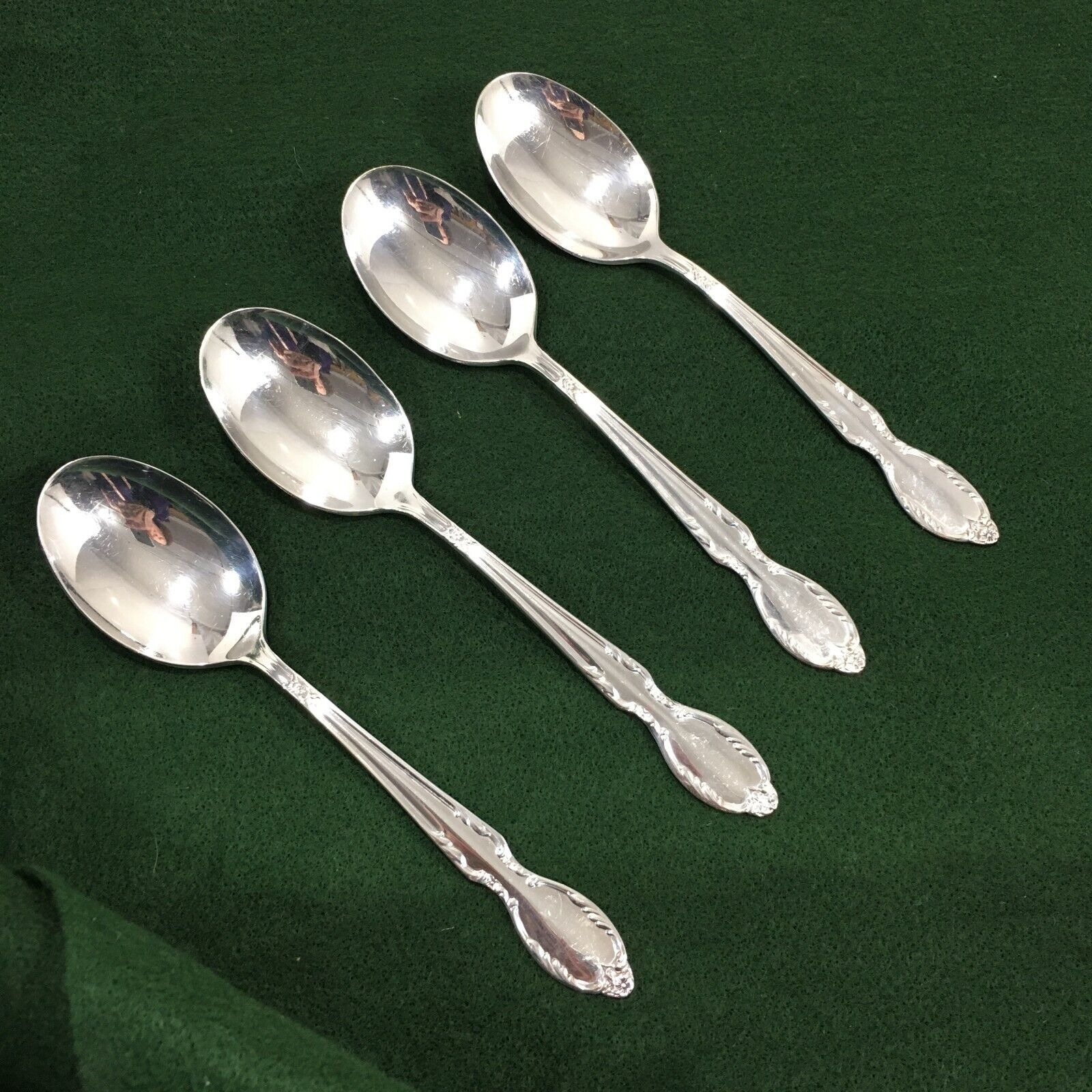 Rogers Bros Royal Manor Silverplate Set of 4 Oval Soup Spoons 7" Original Rogers - $29.89