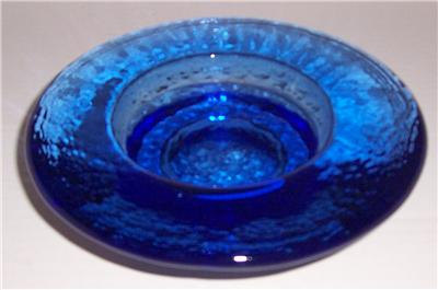VINTAGE Dazzling Serene Blue Handcrafted Solid Glass Table Display - $24.99