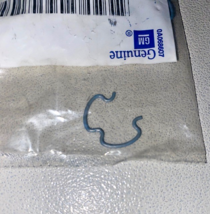 2011-2013 NEW GENUINE OEM CADILLAC CTS COOLER PACKAGE HOSE CLIP, P/N 157... - $8.96