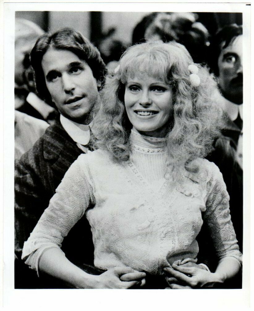 *AN AMERICAN CHRISTMAS CAROL (1979) Henry Winkler and Susan Hogan Xmas Past - $20.00