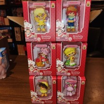 NEW LOYAL SUBJECTS TLS TOY STRAWBERRY SHORTCAKE COMPLETE SET OF 6 MINI F... - £54.37 GBP