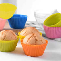 Round Shaped Silicone Cup Cake &amp; Muffin Baking Molds - 12pcs - £10.17 GBP+