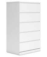 Onita - White - Five Drawer Chest - $4,100.02 MXN