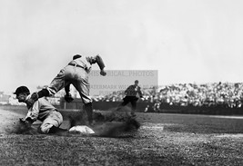 Ty Cobb Sliding For Third Detroit Tigers Baseball Players 1909 13X19 Photo - £14.28 GBP