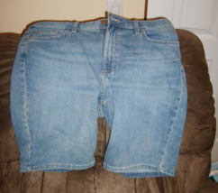 Lee Shorts Womens size 14M - $6.79