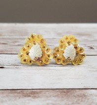 Vintage Screw Back Earrings - Yellow with Silver Tone Leaf - £9.56 GBP
