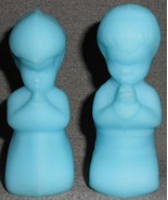 Pair FENTON Blue Satin Glass PRAYING CHILDREN - $369.20 MXN