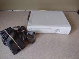 Microsoft Xbox 360 60GB Video Game Console &amp; Power Cords White Tested Wo... - £51.70 GBP