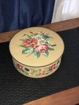 Vintage 1940s Guildcraft New York Floral Textured Round Sewing, Tin Container - $20.56