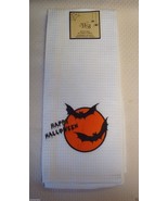 New WB Set of 2 Wafle Weave Kitchen Towels White with Happy Halloween an... - $18.86 CAD