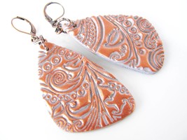 Faux Carved Polymer Clay Earrings Casual Fashion Jewelry For women - £14.38 GBP