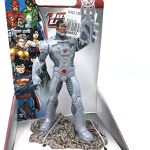 Justice League - CYBORG Diorama Character Figure by Schleich - £13.41 GBP